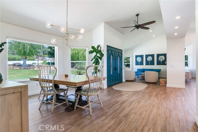 13288 Oak Crest Drive, Yucaipa CA: https://media.crmls.org/medias/8c5b8ecf-ea6b-4db5-93bd-201d718d9e50.jpg