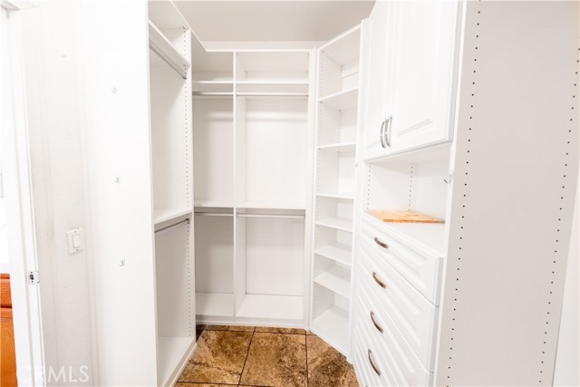 31465 Inverness Court, Temecula CA: https://media.crmls.org/medias/8c5b9c8e-3007-4df5-845f-5c44251a2762.jpg
