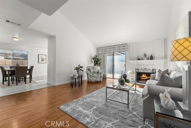 Detail Gallery Image 7 of 35 For 692 N Rancho Santiago Blvd, Orange,  CA 92869 - 5 Beds | 4 Baths