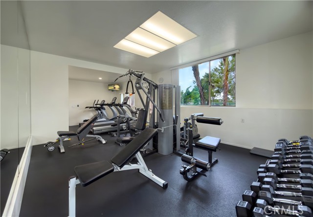 Detail Gallery Image 18 of 20 For 320 Villa Point, Newport Beach,  CA 92660 - 2 Beds | 2 Baths