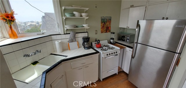 Detail Gallery Image 11 of 26 For 905 Ashbury, San Francisco,  CA 94117 - – Beds | – Baths