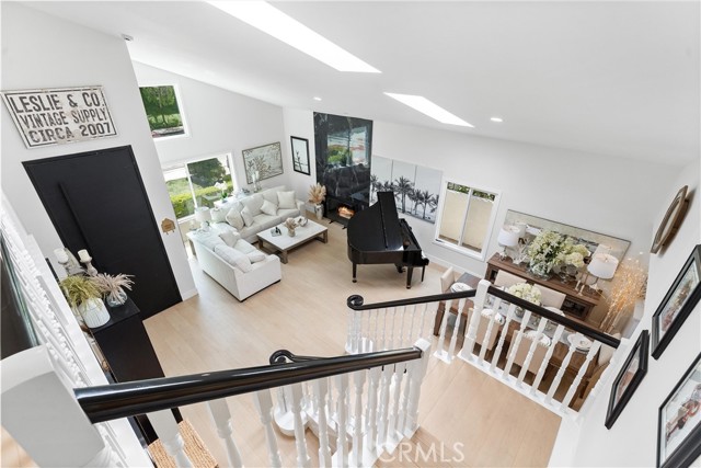 3208 Calle Grande, San Clemente CA: https://media.crmls.org/medias/8c5de7f4-f84f-4b62-995c-f04bb6363ab0.jpg