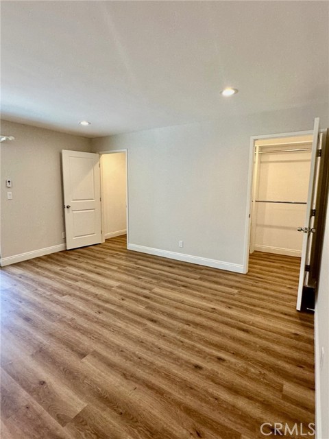 17223 Kingsbury Street, Granada Hills CA: https://media.crmls.org/medias/8c5eaaae-330b-4fa4-b842-8f34912d9bb7.jpg