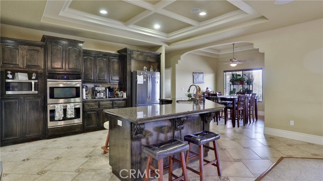 Detail Gallery Image 13 of 60 For 7061 Opal Ave, Oak Hills,  CA 92344 - 5 Beds | 4 Baths