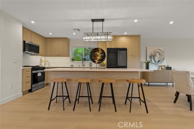 Detail Gallery Image 26 of 66 For 981 Glen Oaks, Pasadena,  CA 91105 - 3 Beds | 3 Baths