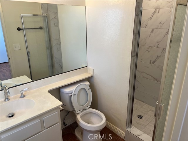Detail Gallery Image 8 of 9 For 675 W. 18th St #D,  Costa Mesa,  CA 92627 - 2 Beds | 2 Baths