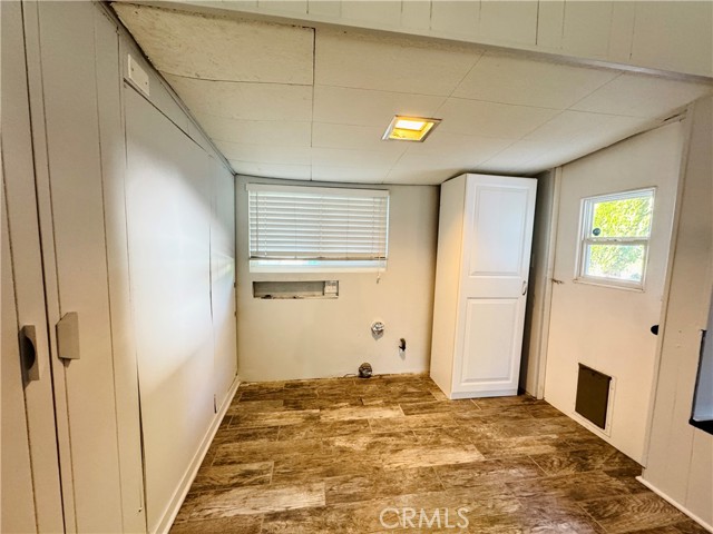 Detail Gallery Image 13 of 45 For 16737 Pineridge, Granada Hills,  CA 91344 - 4 Beds | 2/1 Baths