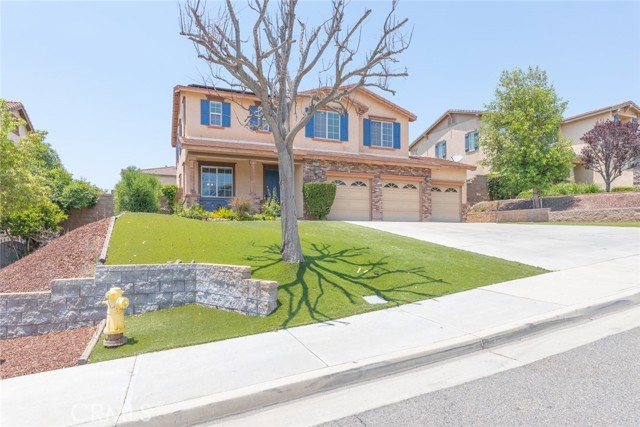Detail Gallery Image 5 of 59 For 41041 Crimson Pillar Lane, Lake Elsinore,  CA 92532 - 4 Beds | 2/1 Baths