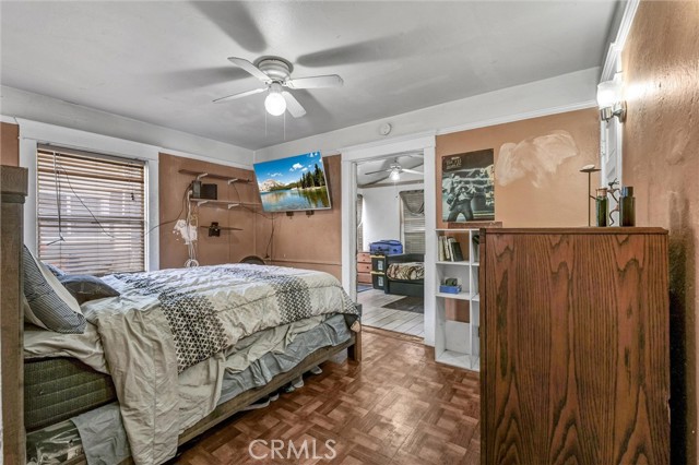 5725 5th Avenue, Los Angeles CA: https://media.crmls.org/medias/8c652978-37b9-48d6-9f1a-80646ed7c286.jpg