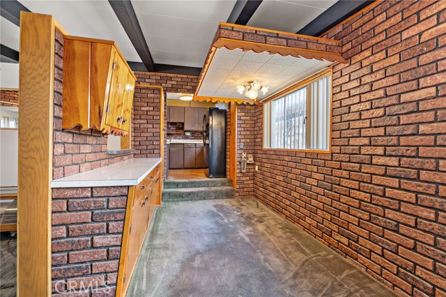 9649 Grace Street, Fontana CA: https://media.crmls.org/medias/8c65ade6-32b1-4736-be58-ceb59b68b909.jpg