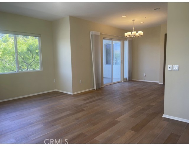 Detail Gallery Image 3 of 24 For 13019 Park Pl #201,  Hawthorne,  CA 90250 - 2 Beds | 2 Baths