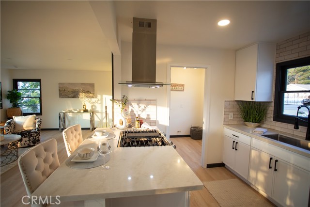 Detail Gallery Image 3 of 25 For 1860 Watson Way, Vista,  CA 92083 - 4 Beds | 2 Baths