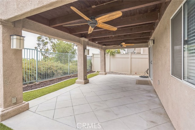 32 Carriage Drive, Lake Forest CA: https://media.crmls.org/medias/8c683e3e-9944-4a11-90c5-d24588d2efc9.jpg
