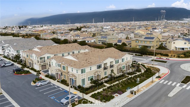 Detail Gallery Image 10 of 17 For 16680 Wyndham Ln #3,  Fontana,  CA 92336 - 2 Beds | 2/1 Baths