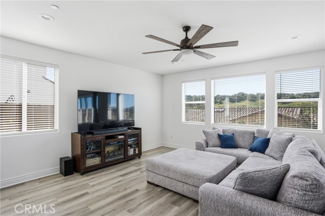 Detail Gallery Image 8 of 68 For 1172 Ginger Pl, Santa Maria,  CA 93455 - 3 Beds | 2/1 Baths