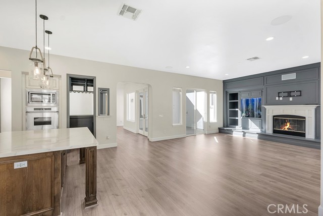 Detail Gallery Image 5 of 27 For 5853 Spirit Lake Ct, Simi Valley,  CA 93063 - 4 Beds | 3/1 Baths