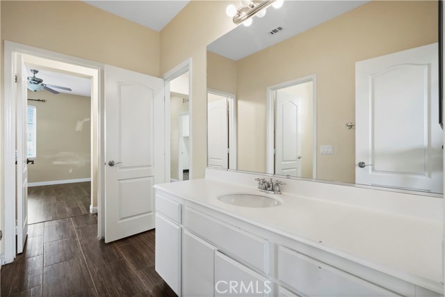 6116 W Avenue K9, Lancaster CA: https://media.crmls.org/medias/8c6c31ef-97cd-4aa5-8ae7-f1e1fdb82aaf.jpg