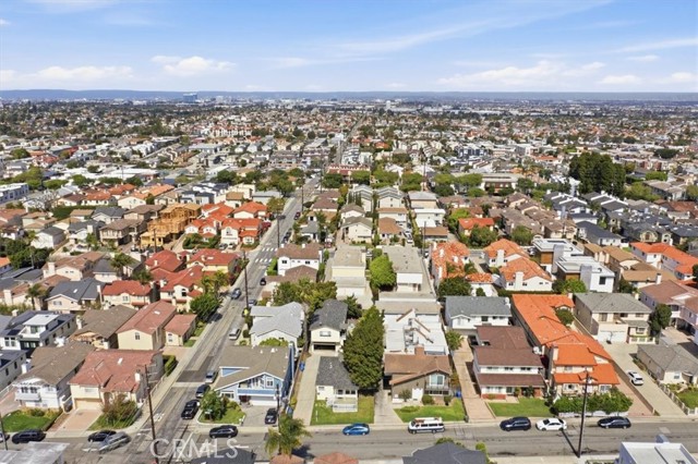 Detail Gallery Image 6 of 39 For 2103 Harriman, Redondo Beach,  CA 90278 - 4 Beds | 3 Baths