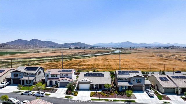 31134 Bay Horse Way, Menifee CA: https://media.crmls.org/medias/8c6d2fb9-30a1-4c06-afc8-3e5b9c5da9b7.jpg