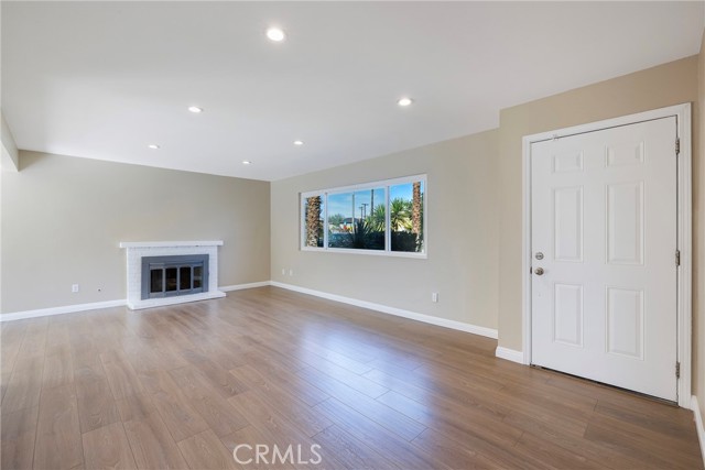 Image 13 of 27 For 6485 Clovis  