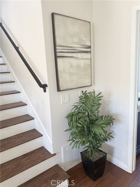 Detail Gallery Image 10 of 19 For 411 San Nicholas, Laguna Beach,  CA 92651 - 3 Beds | 2/1 Baths