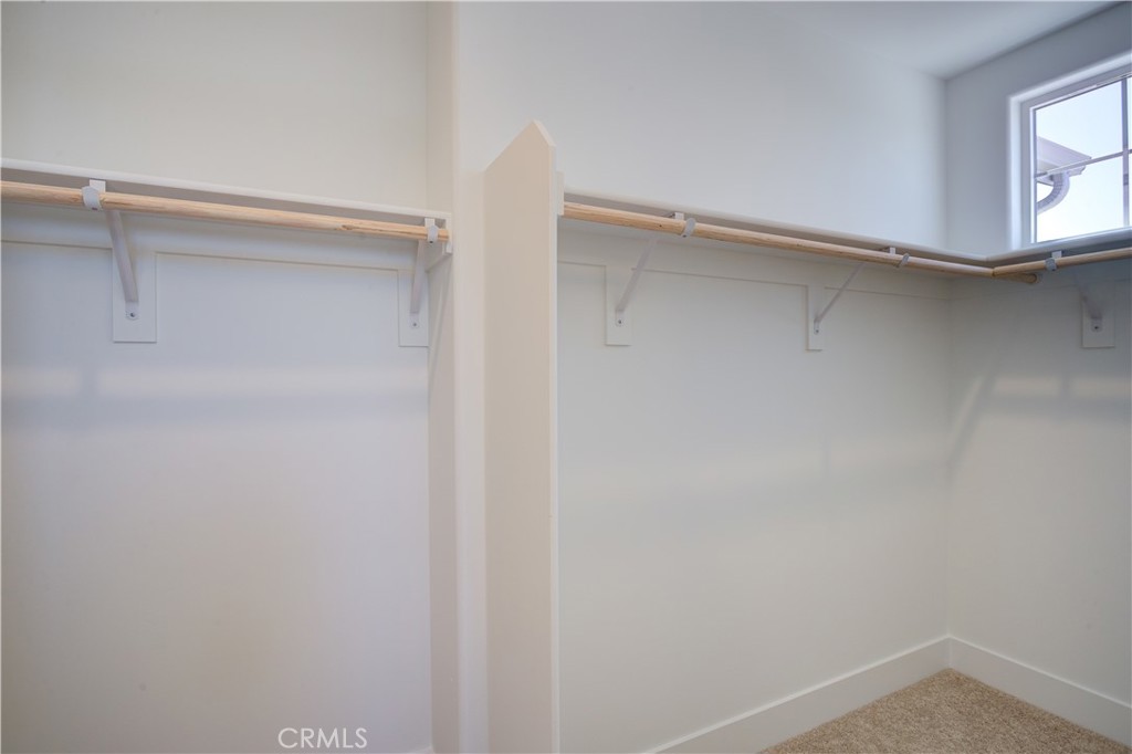 https://media.crmls.org/medias/8c6e0222-90a4-460e-b4e6-84d83ba2e461.jpg?preset=X-Large