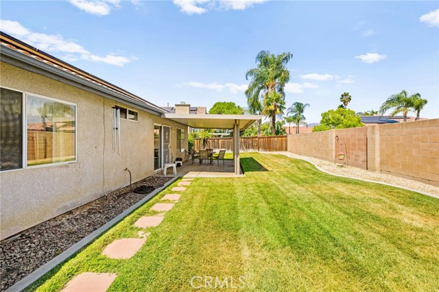 2755 Cambridge Avenue, Hemet CA: https://media.crmls.org/medias/8c6e30f4-13fe-4c23-86e8-ae82113cca47.jpg