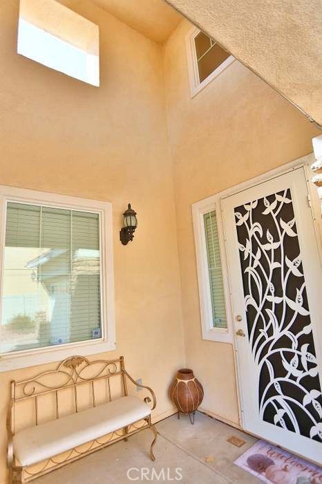 Detail Gallery Image 8 of 21 For 15884 Desert Poppy Ln, Victorville,  CA 92394 - 4 Beds | 2/1 Baths