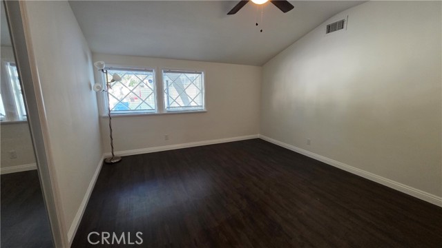 Detail Gallery Image 23 of 27 For 17322 Keswick, Northridge,  CA 91325 - 4 Beds | 2 Baths