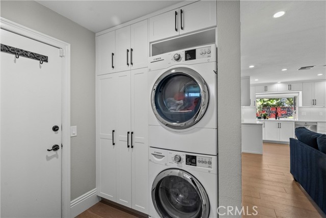 Detail Gallery Image 34 of 75 For 25880 Parma Ct, Valencia,  CA 91355 - 4 Beds | 3 Baths