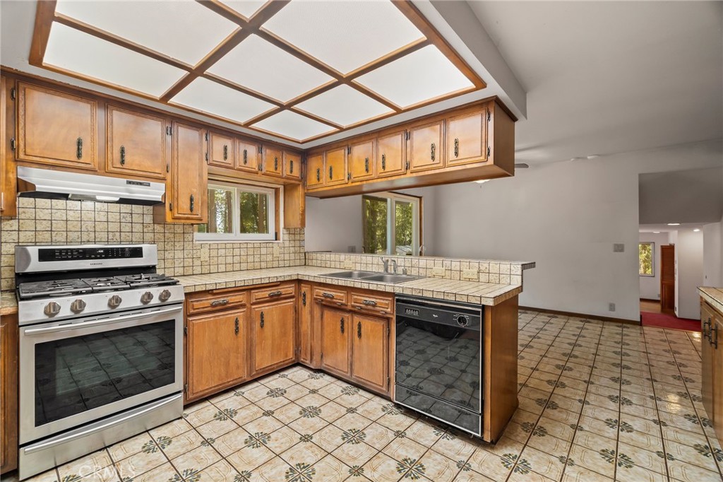 8C70Bc5A 30D3 4C82 Abc5 2F8580B0D501 6638 Ray Family Lane, Magalia, Ca 95954 &Lt;Span Style='BackgroundColor:transparent;Padding:0Px;'&Gt; &Lt;Small&Gt; &Lt;I&Gt; &Lt;/I&Gt; &Lt;/Small&Gt;&Lt;/Span&Gt;