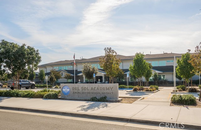 Detail Gallery Image 32 of 34 For 11661 Forsythia, Jurupa Valley,  CA 91752 - 4 Beds | 2/1 Baths