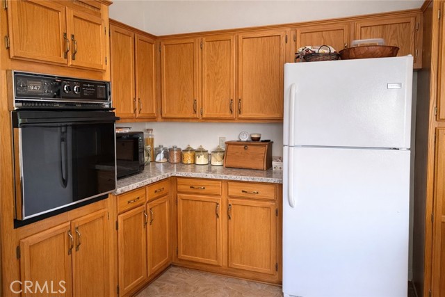 Detail Gallery Image 5 of 17 For 2050 Springfield #101,  Chico,  CA 95928 - 2 Beds | 2 Baths