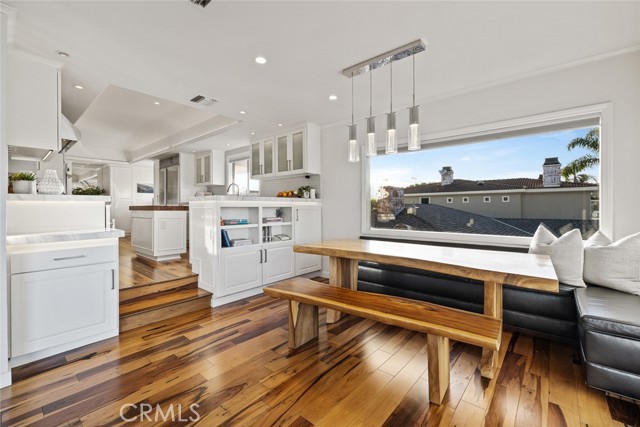 Detail Gallery Image 45 of 68 For 218 Evening Star Ln, Newport Beach,  CA 92660 - 5 Beds | 3/1 Baths