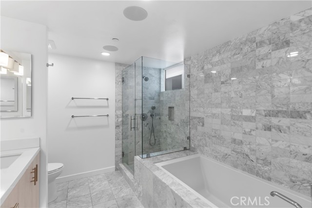 Detail Gallery Image 35 of 58 For 6566 W 85th Pl, Westchester,  CA 90045 - 3 Beds | 3 Baths