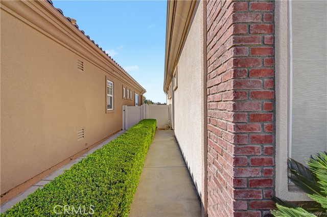 Detail Gallery Image 2 of 31 For 399 Northwood, Banning,  CA 92220 - 2 Beds | 2 Baths