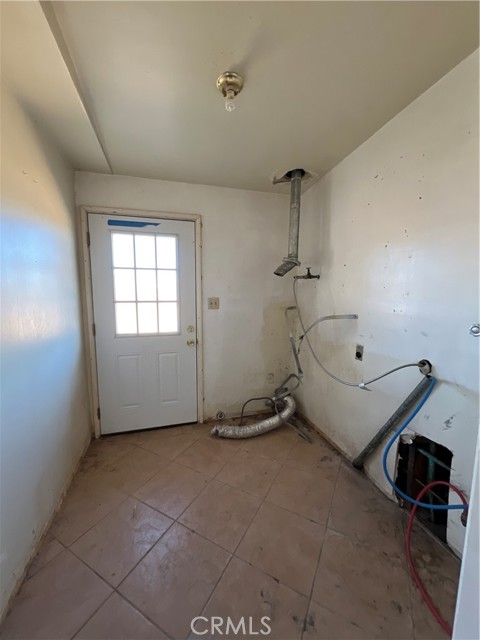 Detail Gallery Image 8 of 14 For 3413 Goleta, Yucca Valley,  CA 92284 - 3 Beds | 1 Baths
