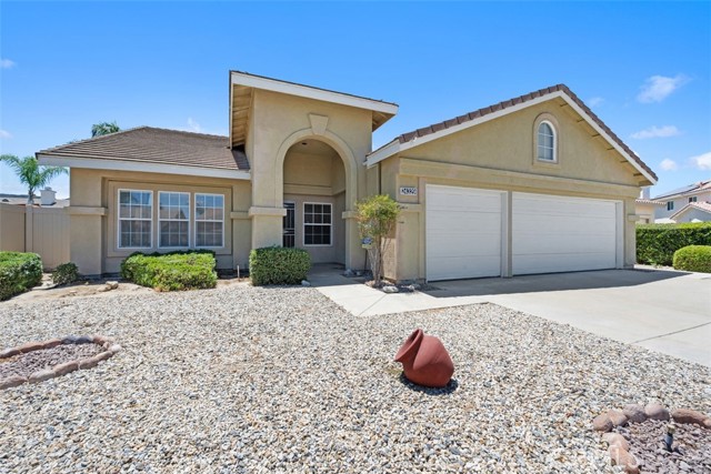 24329 Corte Aldalano, Murrieta CA: https://media.crmls.org/medias/8c748ba7-1317-482a-a3d5-8e6b5ec160b1.jpg