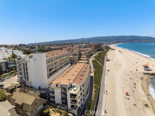 615 Esplanade, Redondo Beach, California 90277, 1 Bedroom Bedrooms, ,1 BathroomBathrooms,Residential,Sold,Esplanade,SB24012531