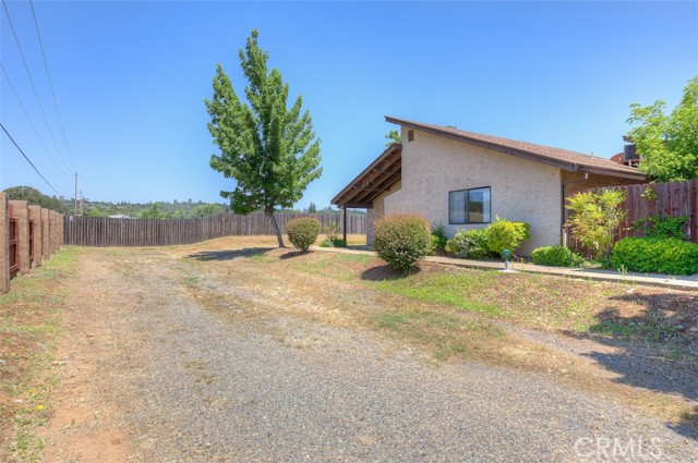 90 Segura Drive, Oroville CA: https://media.crmls.org/medias/8c757f5d-5e1e-4bce-90c0-8f677d5fc83a.jpg