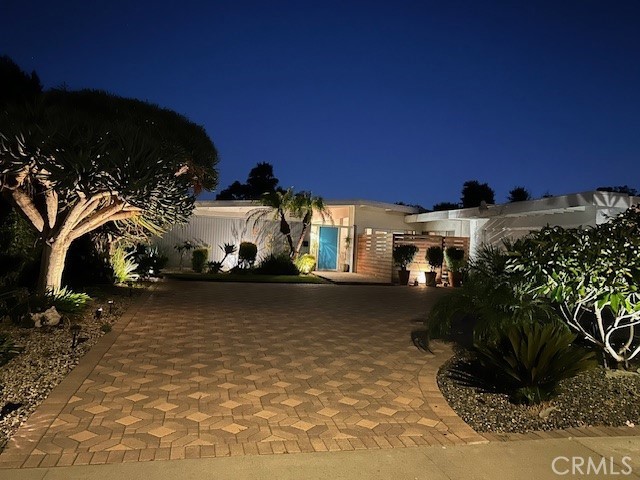 1640 W Ricky Avenue, Anaheim CA: https://media.crmls.org/medias/8c75cbbd-eadd-420a-be67-569c075dc24e.jpg