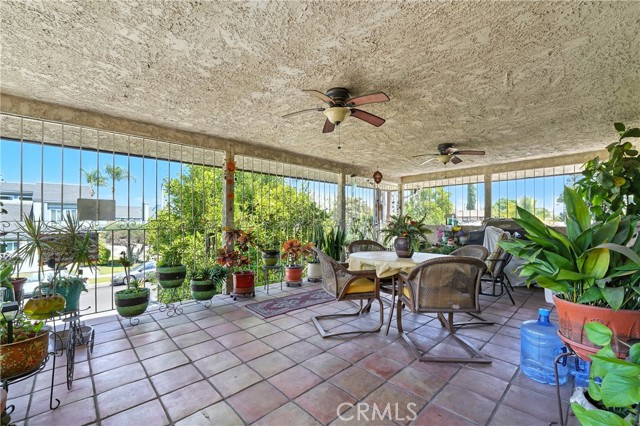 11702 Lakewood Boulevard, Downey CA: https://media.crmls.org/medias/8c764436-85ed-4b8c-9220-7a56a7a10a9f.jpg