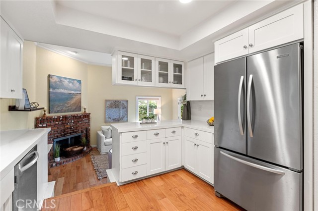 Detail Gallery Image 14 of 35 For 1909 Belmont Ln #B,  Redondo Beach,  CA 90278 - 3 Beds | 3 Baths