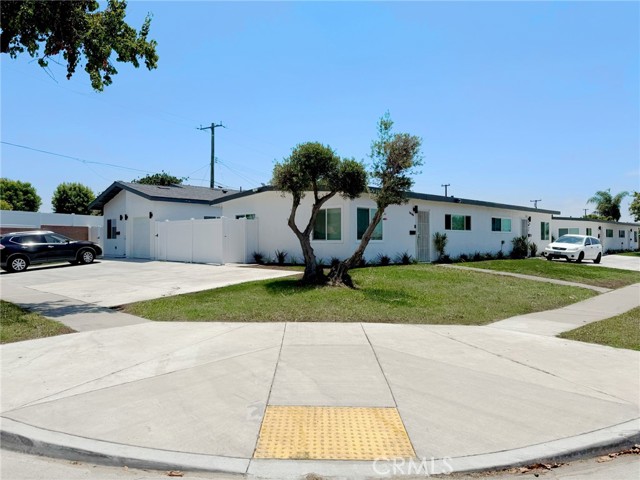 13154 Cedar Street, Westminster CA: https://media.crmls.org/medias/8c780847-0fa5-4ba7-8b7c-b07602ee2ac0.jpg