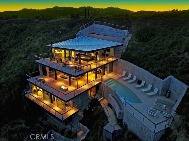 Detail Gallery Image 5 of 52 For 2917 Durand Dr, Los Angeles,  CA 90068 - 3 Beds | 2/1 Baths