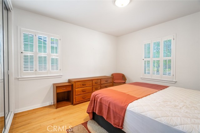 Detail Gallery Image 24 of 44 For 900 N California St, Burbank,  CA 91505 - 3 Beds | 2 Baths