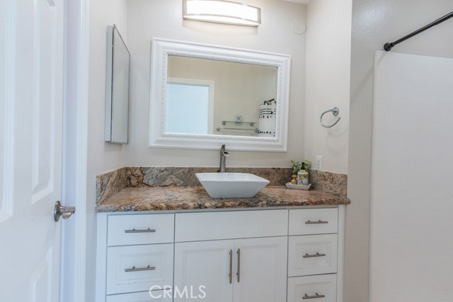 Detail Gallery Image 20 of 38 For 18213 Flynn Dr #132,  Canyon Country,  CA 91387 - 2 Beds | 2 Baths