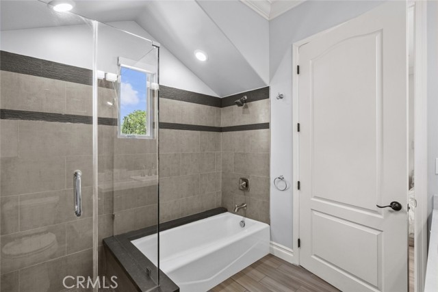 Detail Gallery Image 21 of 39 For 201 N Reese Pl #203,  Burbank,  CA 91506 - 3 Beds | 2 Baths
