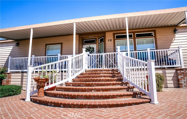 Detail Gallery Image 1 of 39 For 1400 W 13th Spc 58 St #58,  Upland,  CA 91786 - 3 Beds | 2 Baths