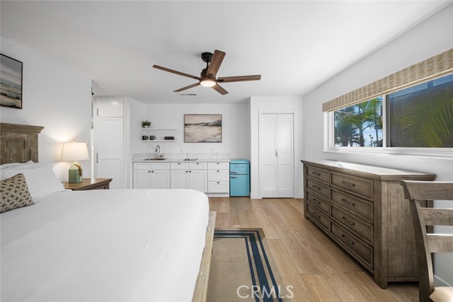 Detail Gallery Image 22 of 41 For 700 E Oceanfront, Newport Beach,  CA 92661 - 4 Beds | 3 Baths